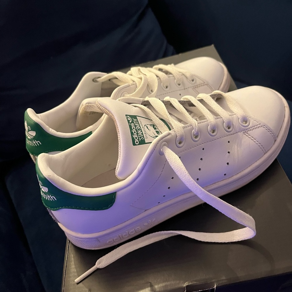 Adidas Stan Smith sneakers - size 5